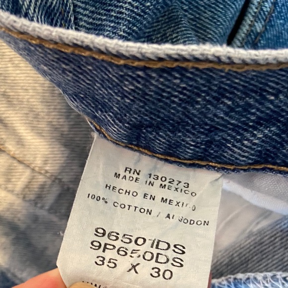 Wrangler Premium Quality Straight Cut Jeans - Picture 5 of 8